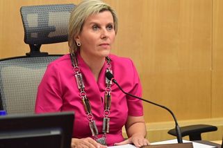 Takhle senátorku Janu Mračkovou Vildumetzovou asi neznáte!